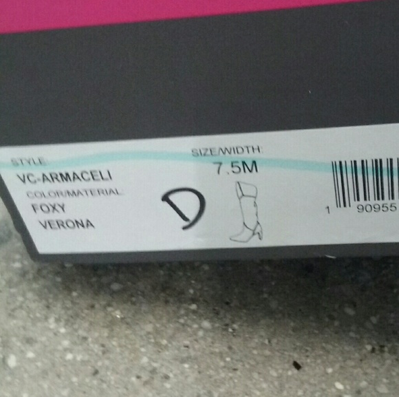 NIB NWT VINCE CAMUTO ARMACELLI OVER THE KNEE BOOTS - Picture 6 of 8